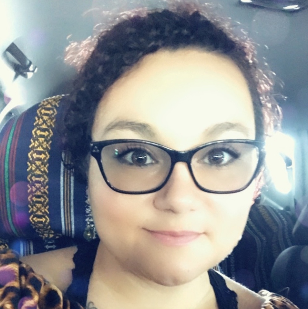 Meet your Posher, Roxana